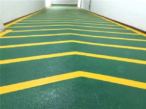 车库止滑坡道